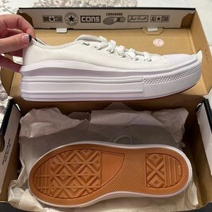 NWT Converse Chuck Platform